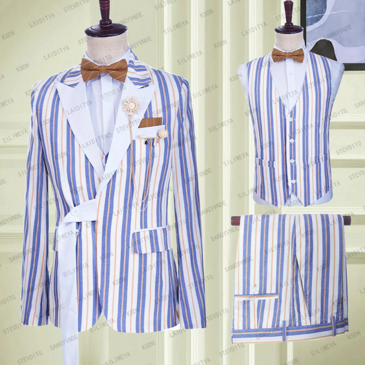 2023 Abito da uomo alla moda Blu Bianco Arancione Striscia mista Slim Fit Performance Costume di scena Cappotto con risvolto con