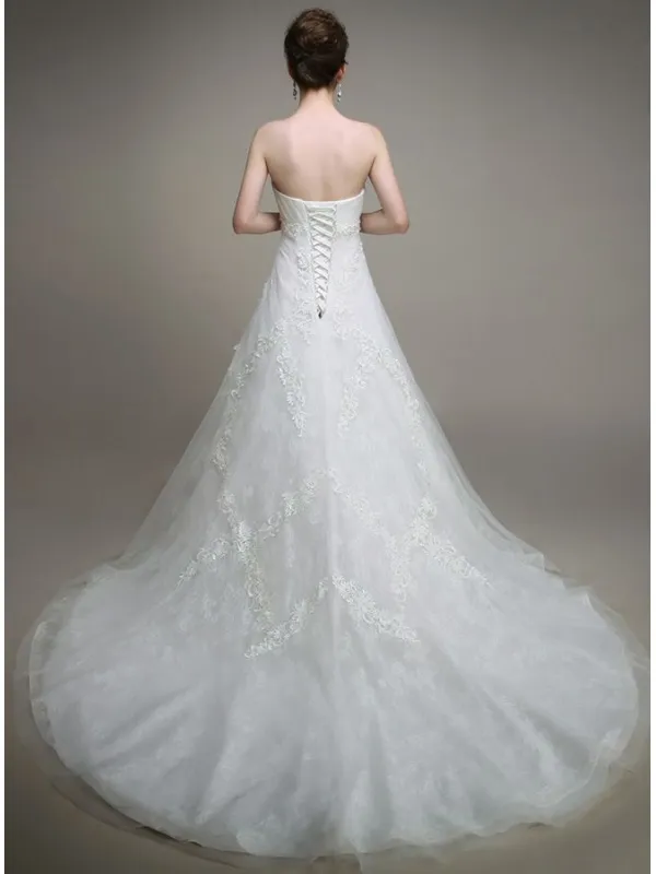 Abito da Sposa Economico Online in pizzo con scollo a cuore