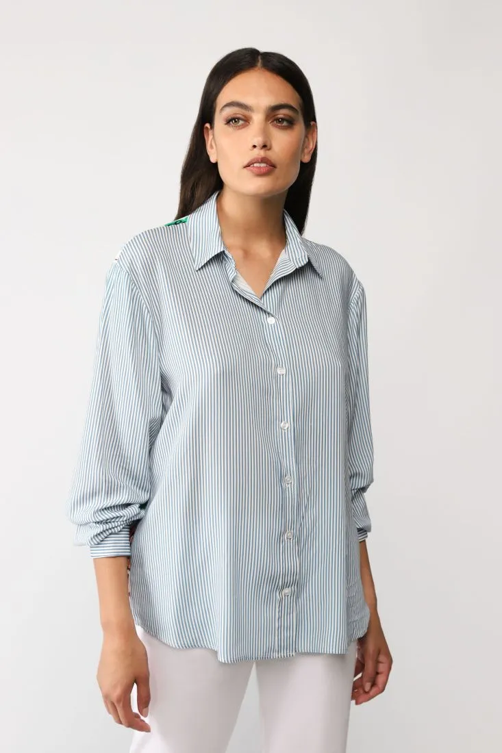 Camicia a righe con colletto classico e abbottonatura
