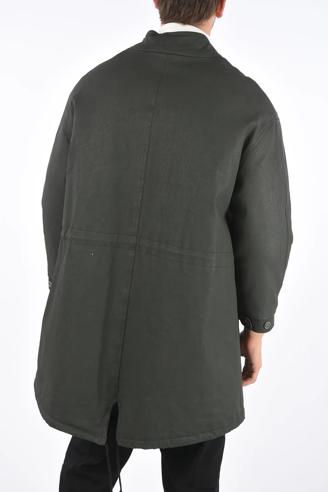 cappotto imbottito con abbottonatura nascosta
