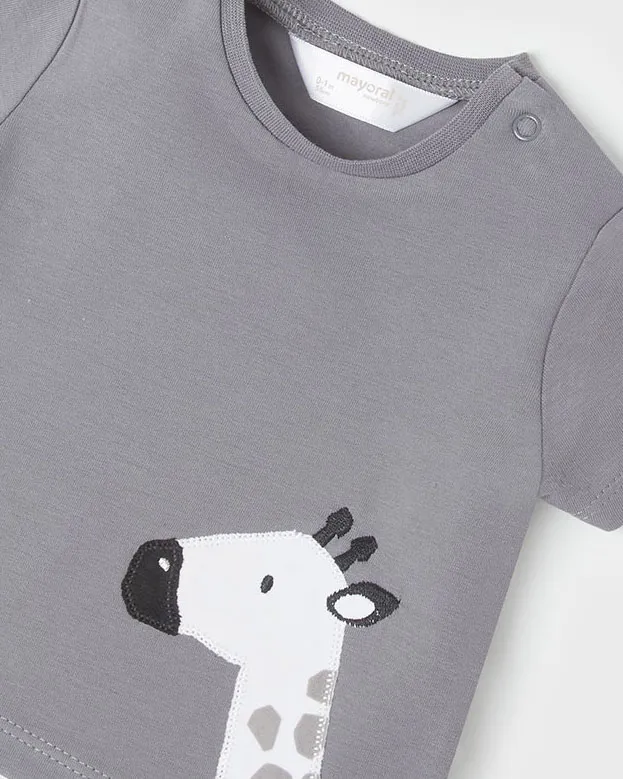 Completo composto da t-shirt con giraffa e bermuda animalier bianco e nero 4-12 mesi