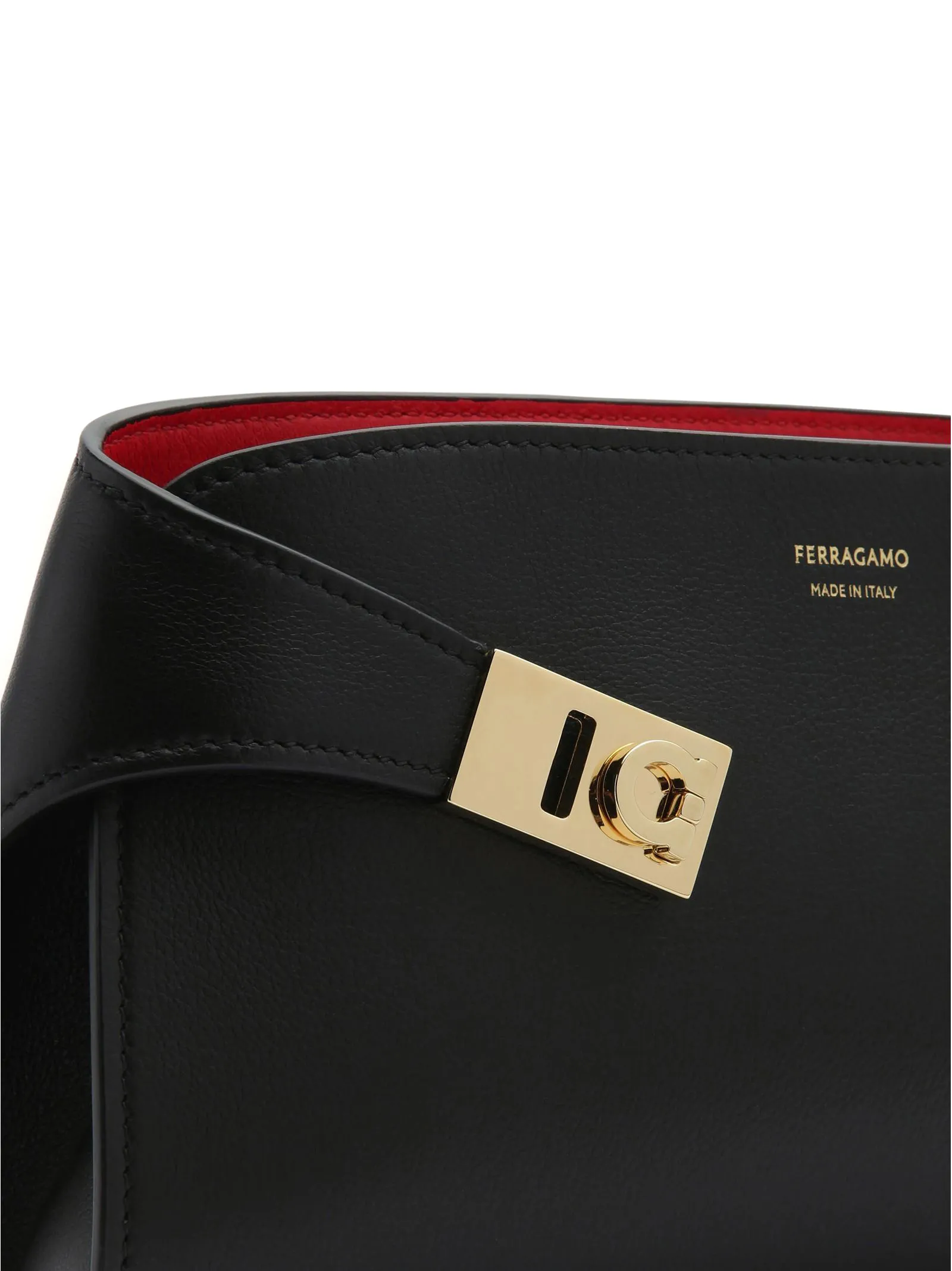 FERRAGAMO Accessori,Borse Borsa a tracolla Hug mini in pelle di vitello nero 