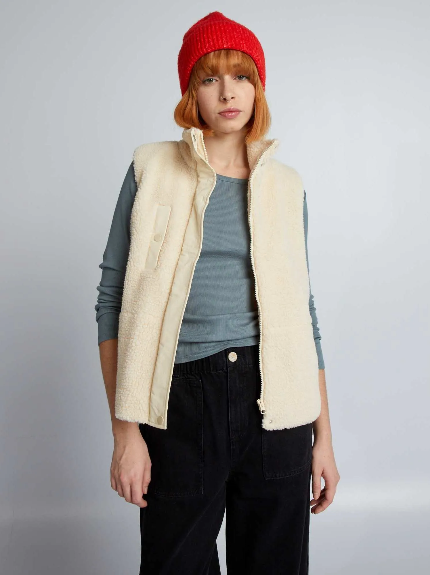 Giacca in sherpa a maniche corte - BEIGE