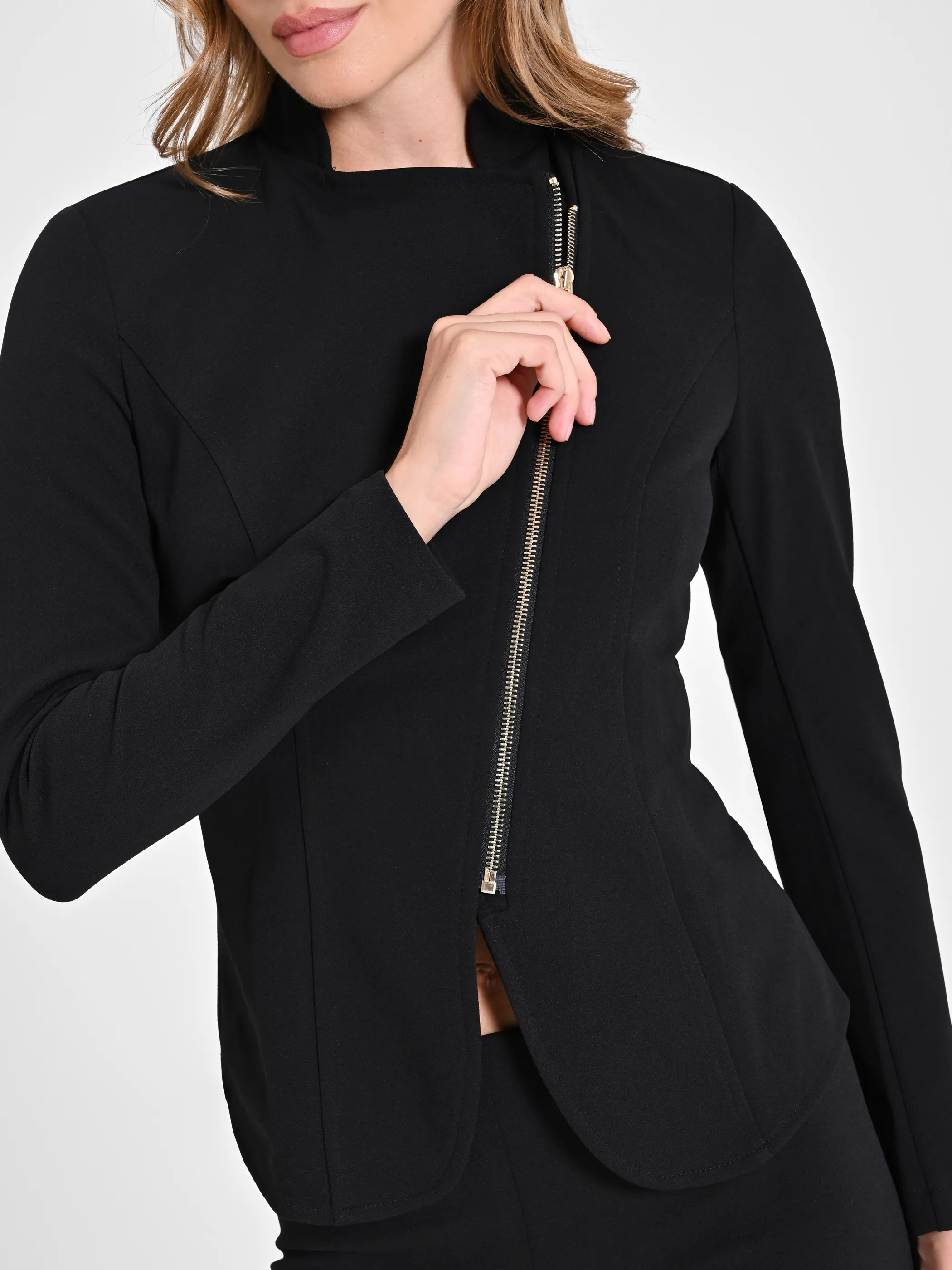      Giacca zip in scuba crèpe     