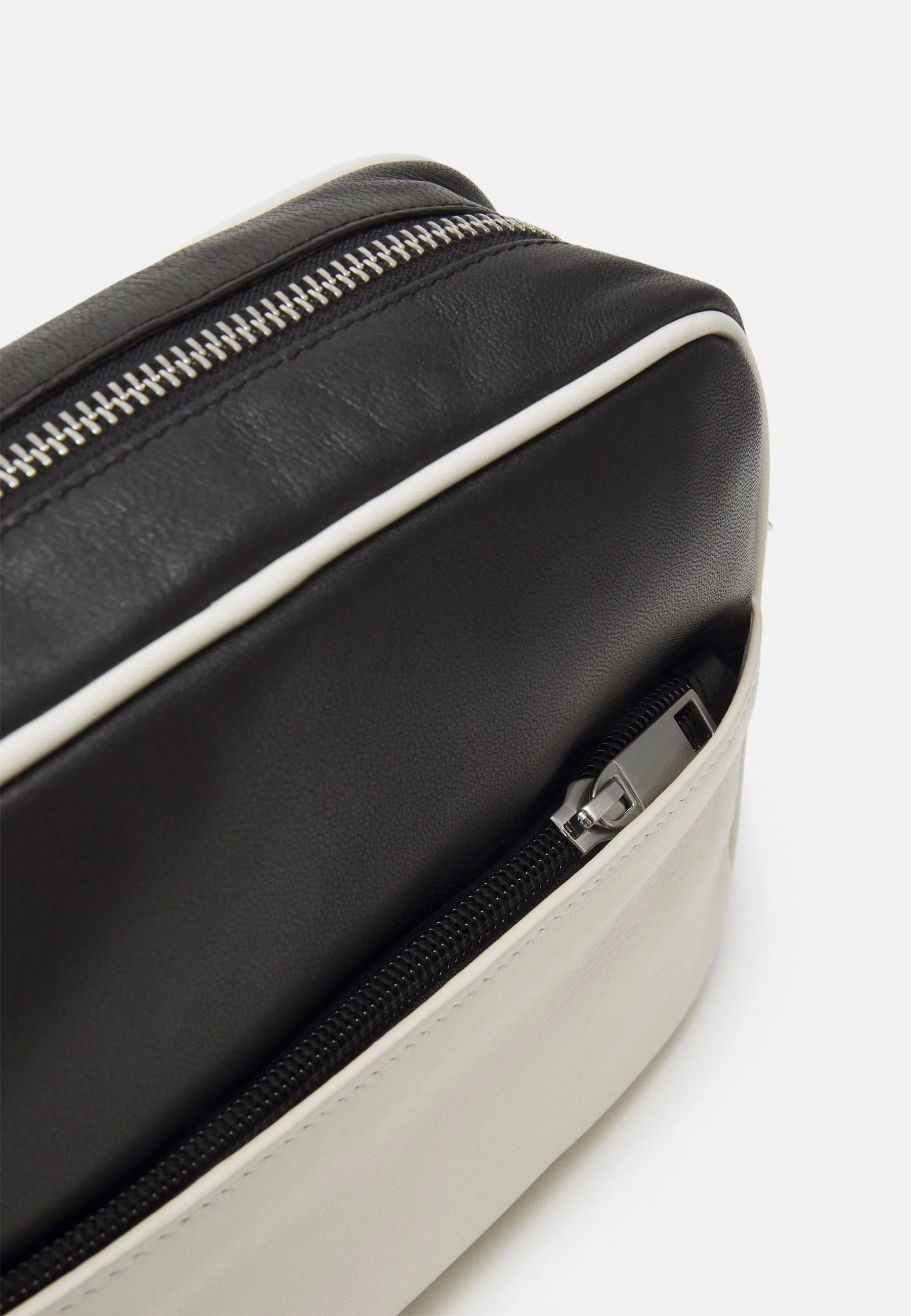LEATHER UNISEX - Borsa a tracolla