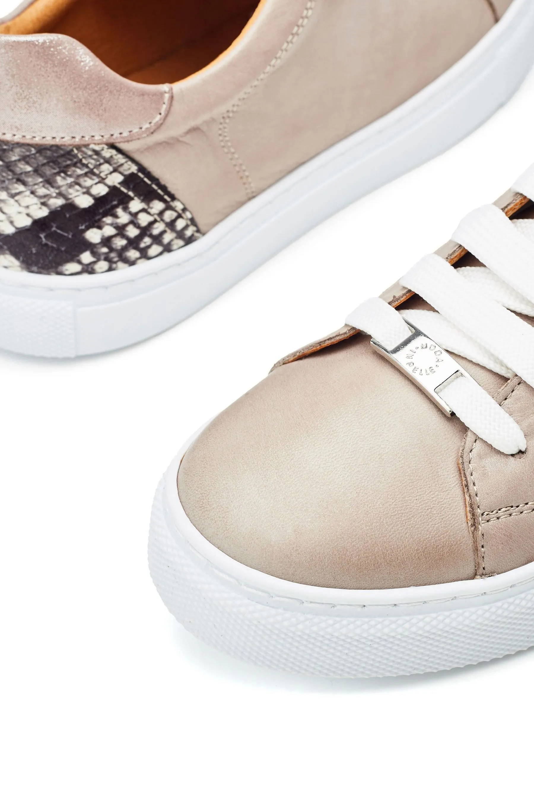 Moda in Pelle Braidie Slim Sole Stringato Scarpe da ginnastica    
