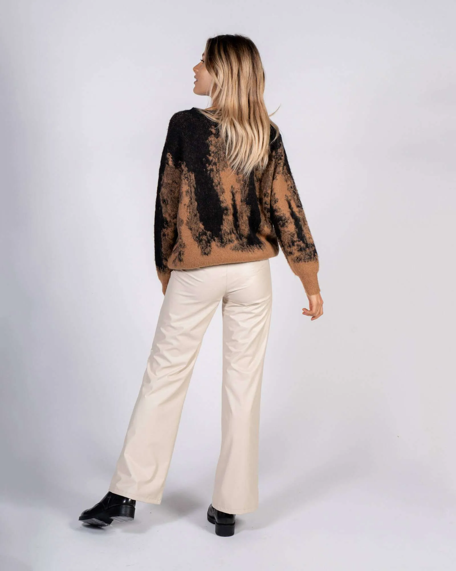 Pantaloni palazzo in ecopelle beige