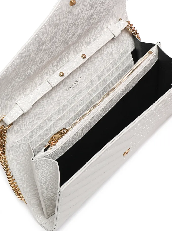 POCHETTE CON CATENA INTRAMONTABILE ORNATA DEL MOTIVO CASSANDRE