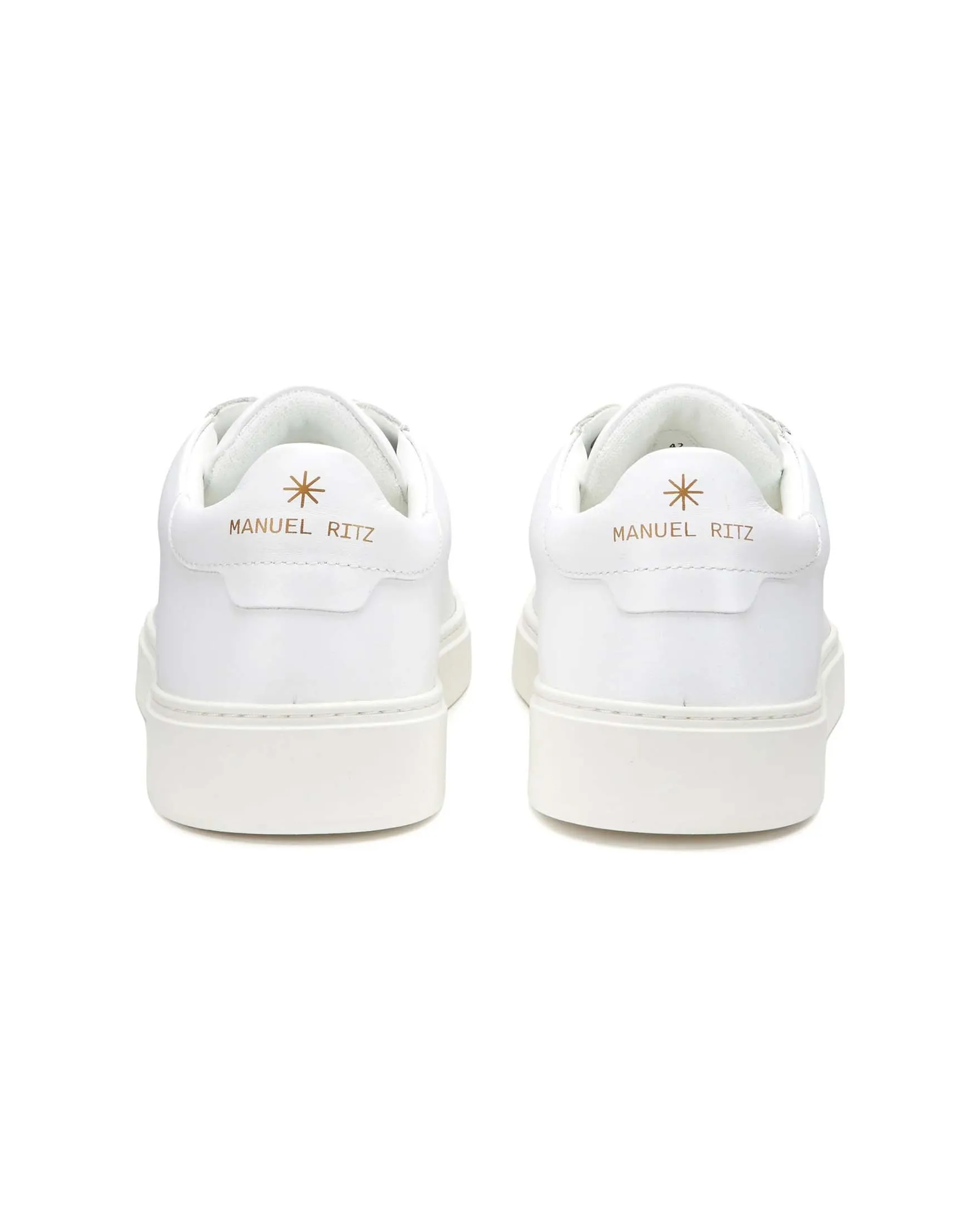 Sneakers bianca in pelle con logo scritta a lato