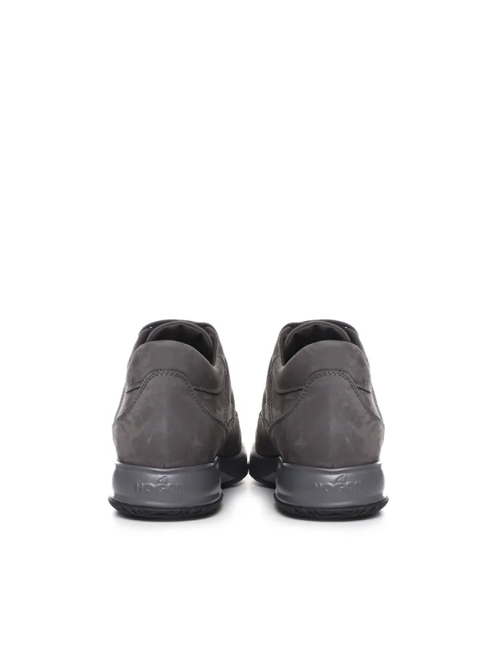 Sneakers interactive grigia in camoscio