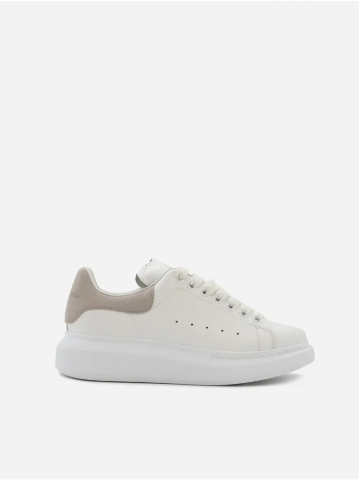 SNEAKERS OVERSIZE IN PELLE CON TALLONCINO A CONTRASTO