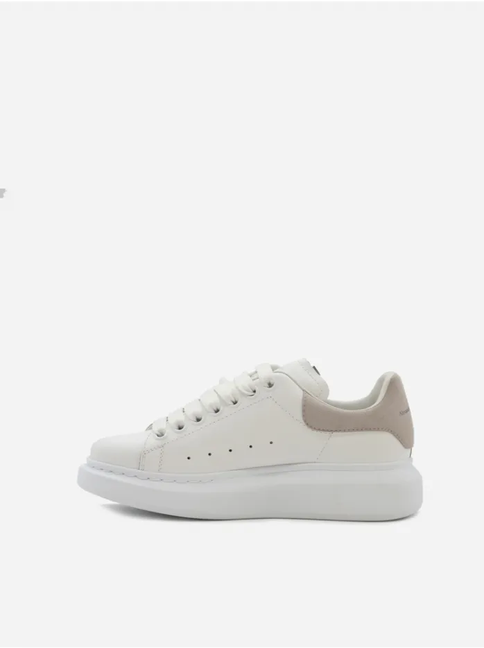 SNEAKERS OVERSIZE IN PELLE CON TALLONCINO A CONTRASTO