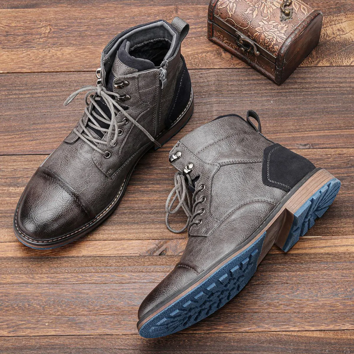 Stivaletti classici da uomo in pelle retrò Stivaletti alla moda da uomo Stivaletti stringati da uomo Scarpe alte