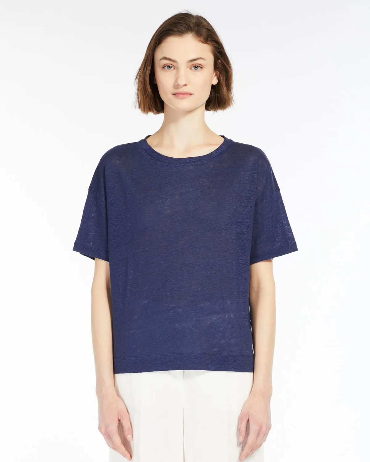 T-shirt blu in puro lino dalla linea oversize con scollo tondo