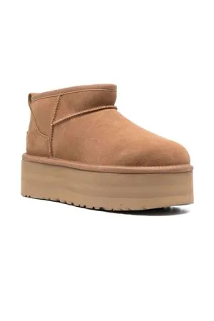 UGG Calzature,Stivaletti Stivali Classic Ultra Mini marrone con plateau 