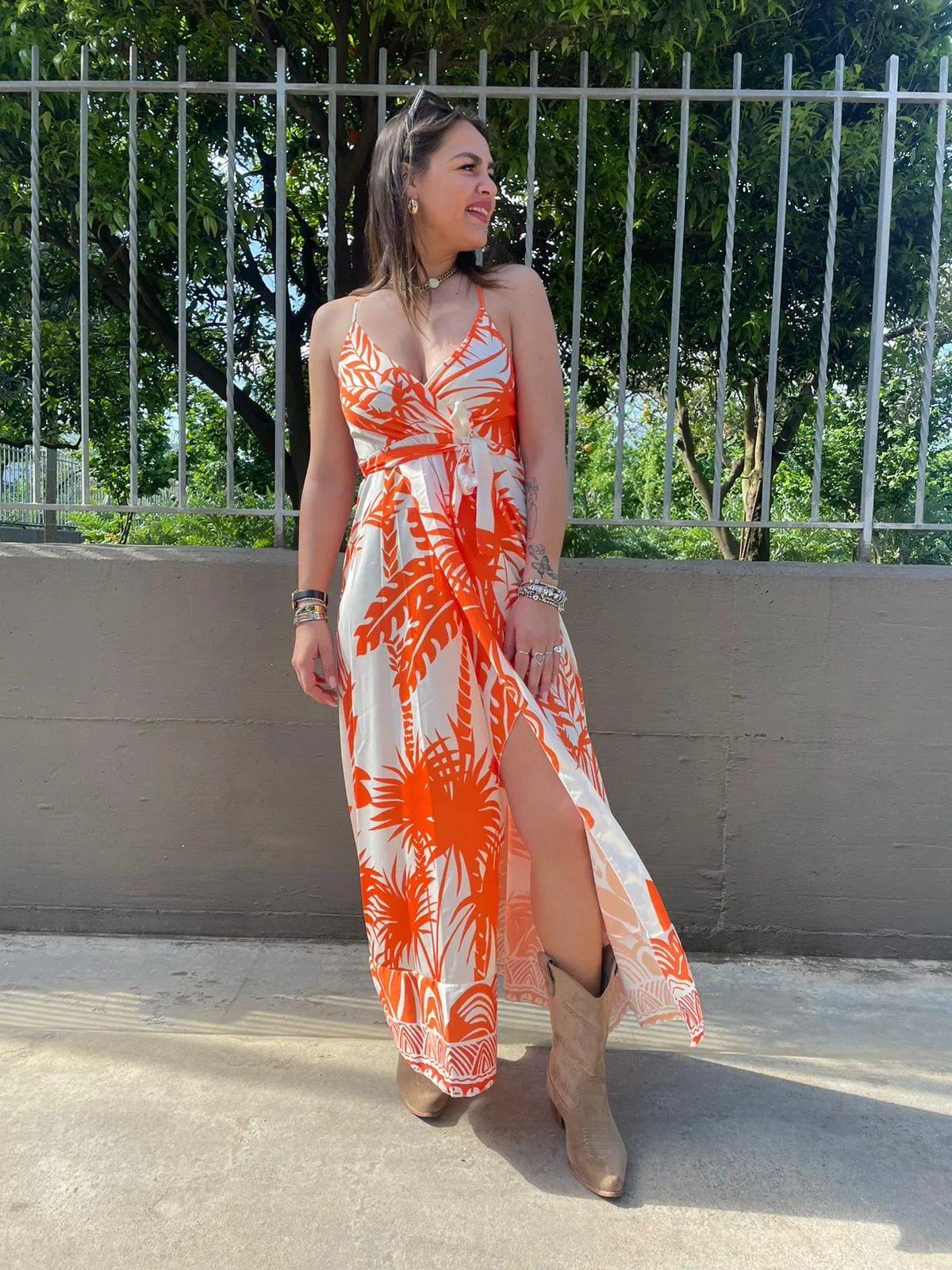 Vestito lungo fantasia palme con spacco