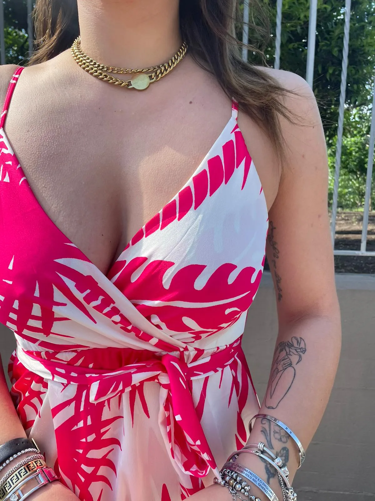 Vestito lungo fantasia palme con spacco