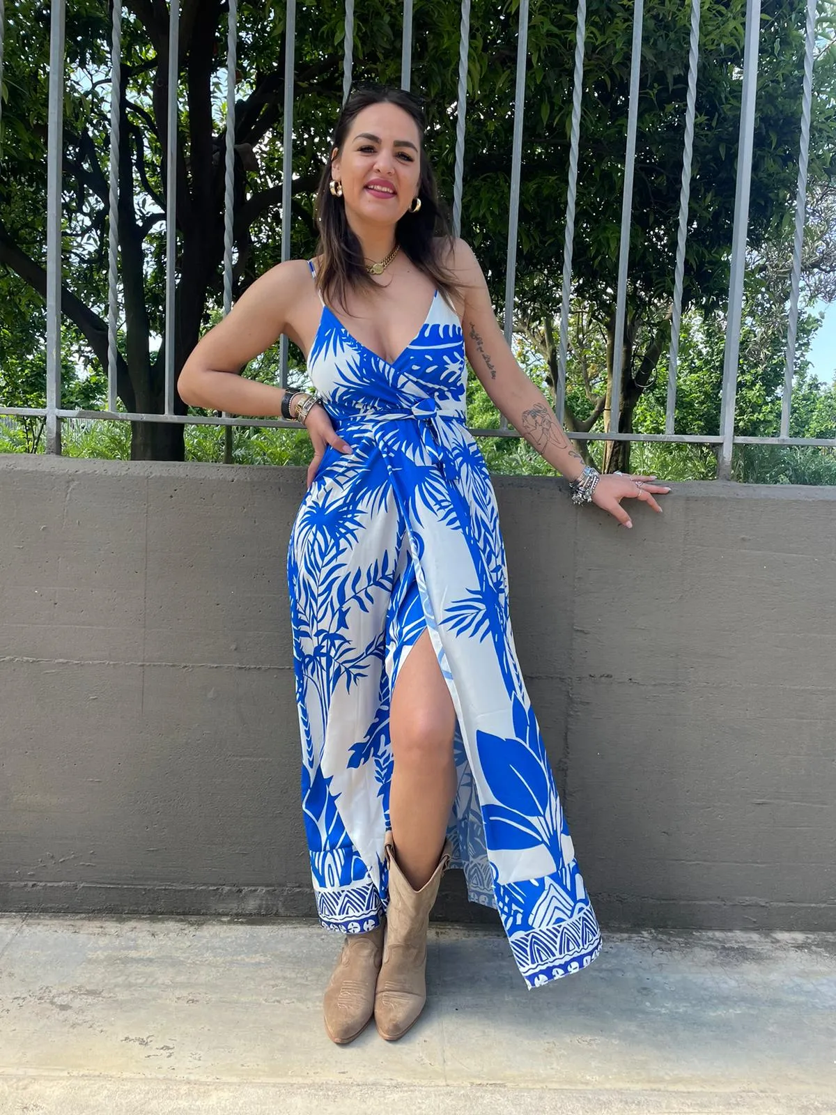 Vestito lungo fantasia palme con spacco