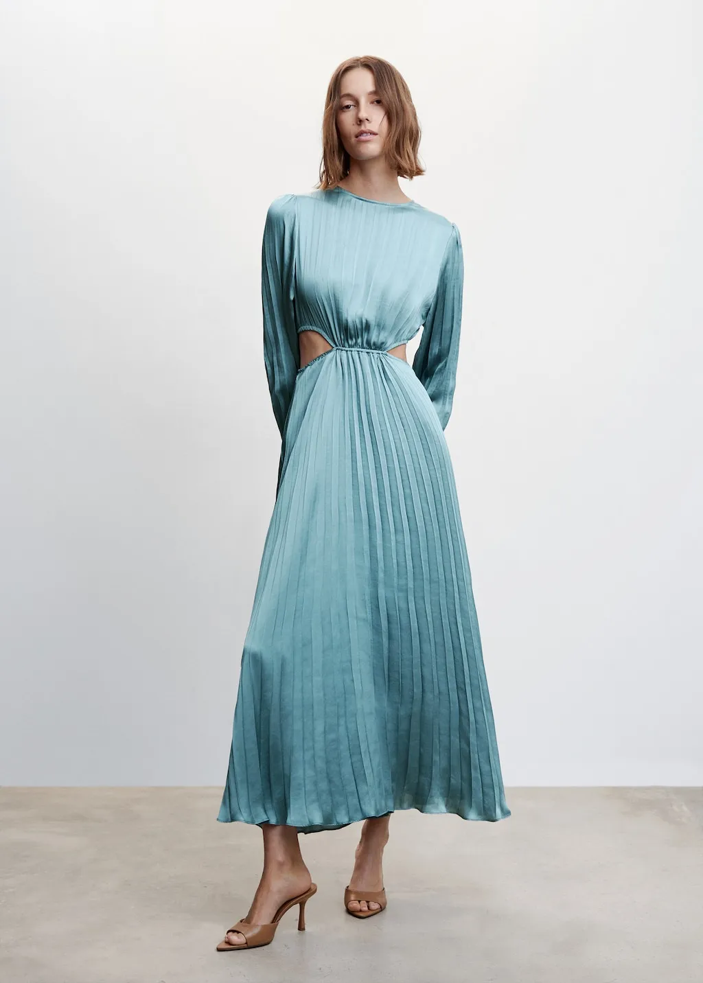 Vestito plissettato satinato