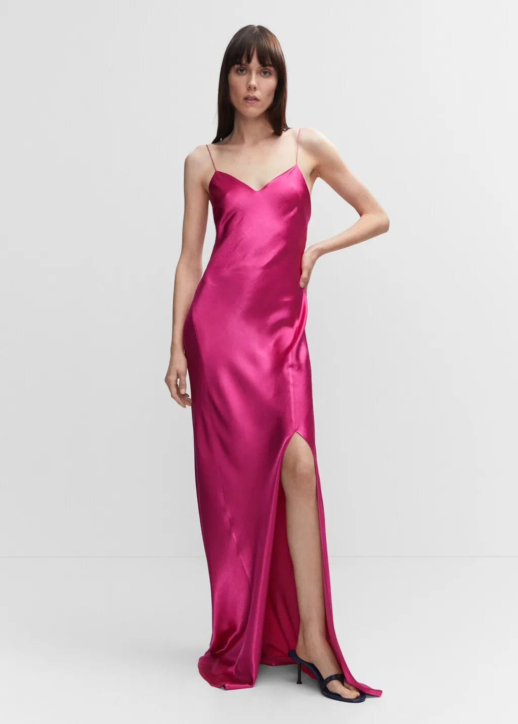 Vestito satinato spacco