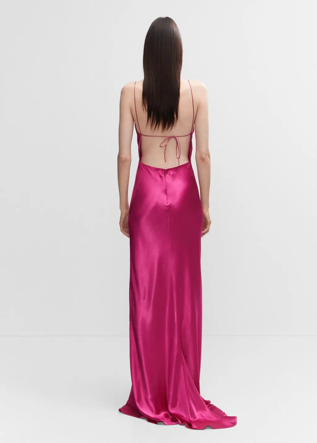 Vestito satinato spacco