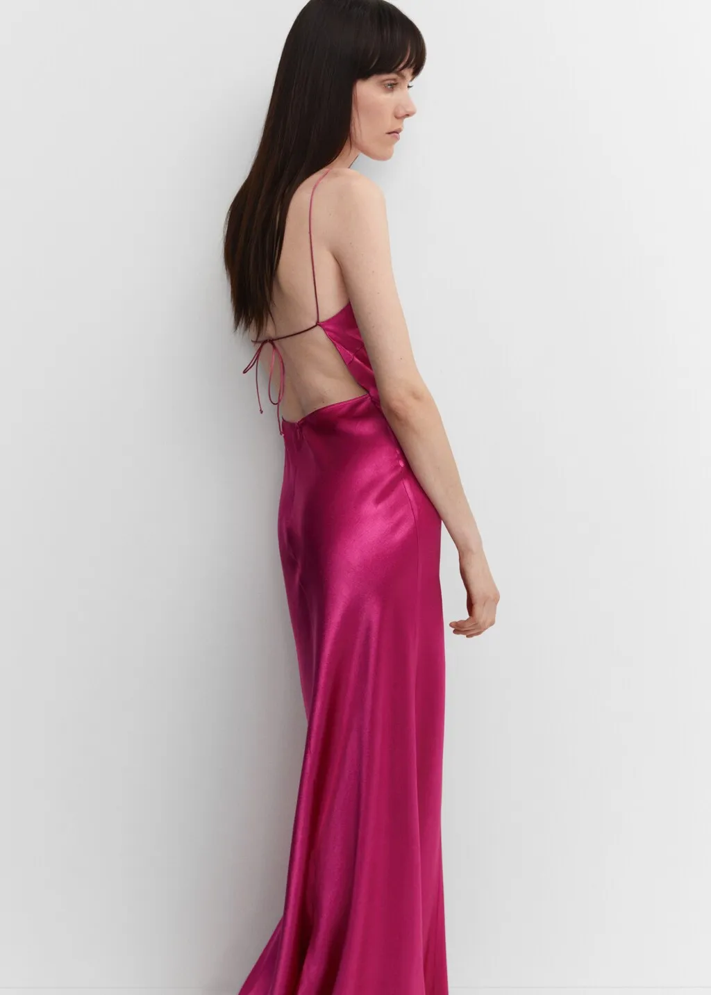 Vestito satinato spacco