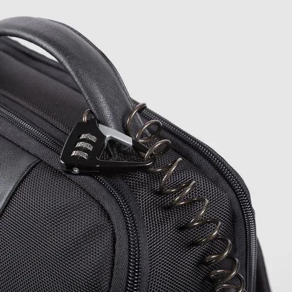 Zaino porta pc e porta ipad in tessuto riciclato NERO